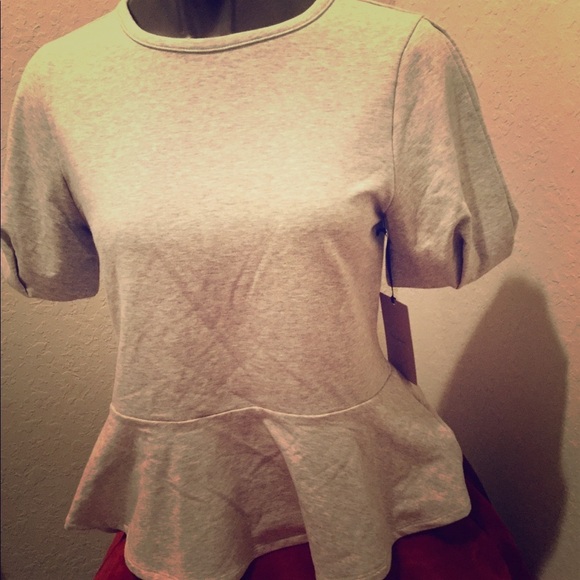🐰Halogen Gray Peplum Top NEW🐰 - Picture 1 of 6